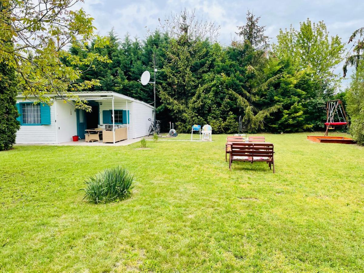 Villa Csipkebogyo Nyaralohaz - Siófok Esterno foto